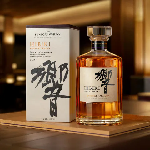Hibiki Japanese Harmony bottle and box